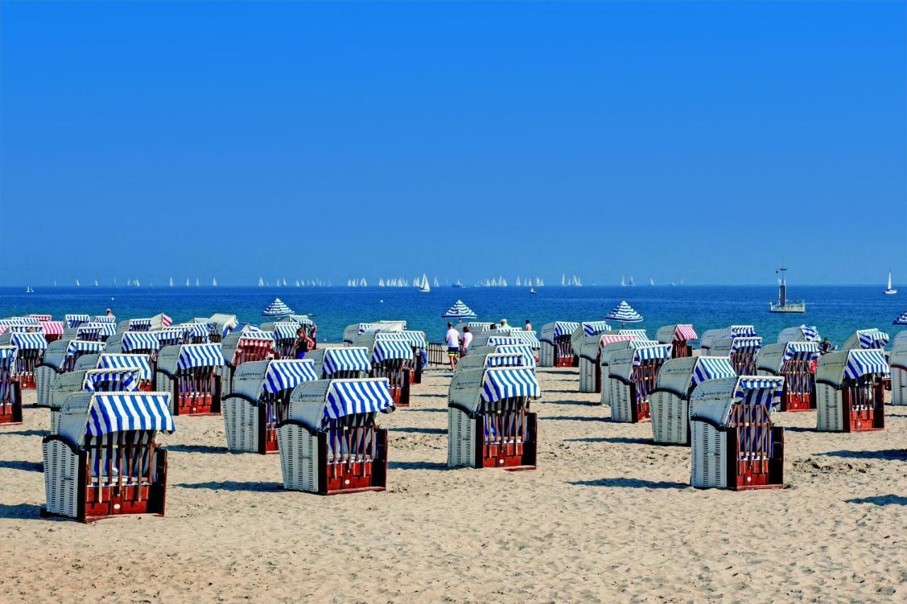 Ferienhaeuschen Kuestenwald Bei Warnemuende, Eigener Garten, Terrasse Mit Strandkorb, 400M Zum Strand Diedrichshagen  Exterior foto